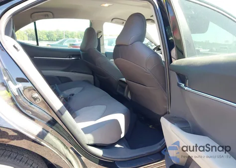 2022 Toyota Camry Le из США, поврежденный, VIN 4T1C11AKXNU631284